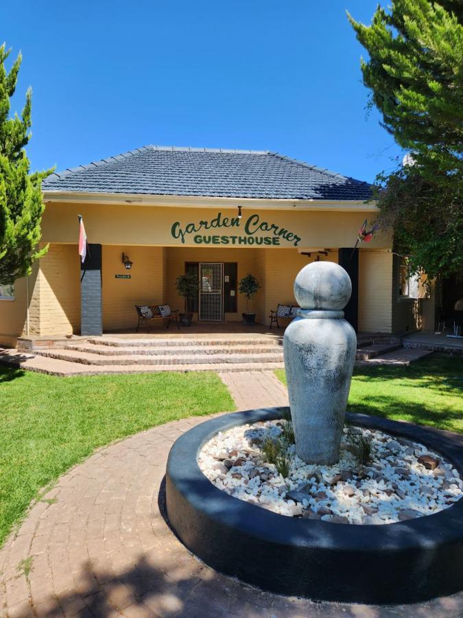 Garden Corner Guesthouse Beaufort West Exteriér fotografie